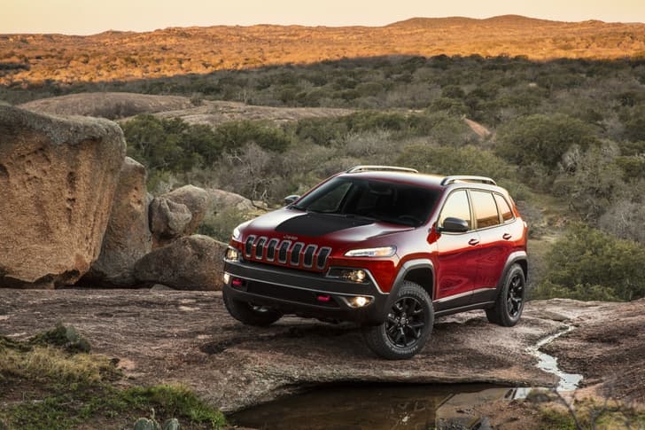New Jeep Cherokee photo gallery